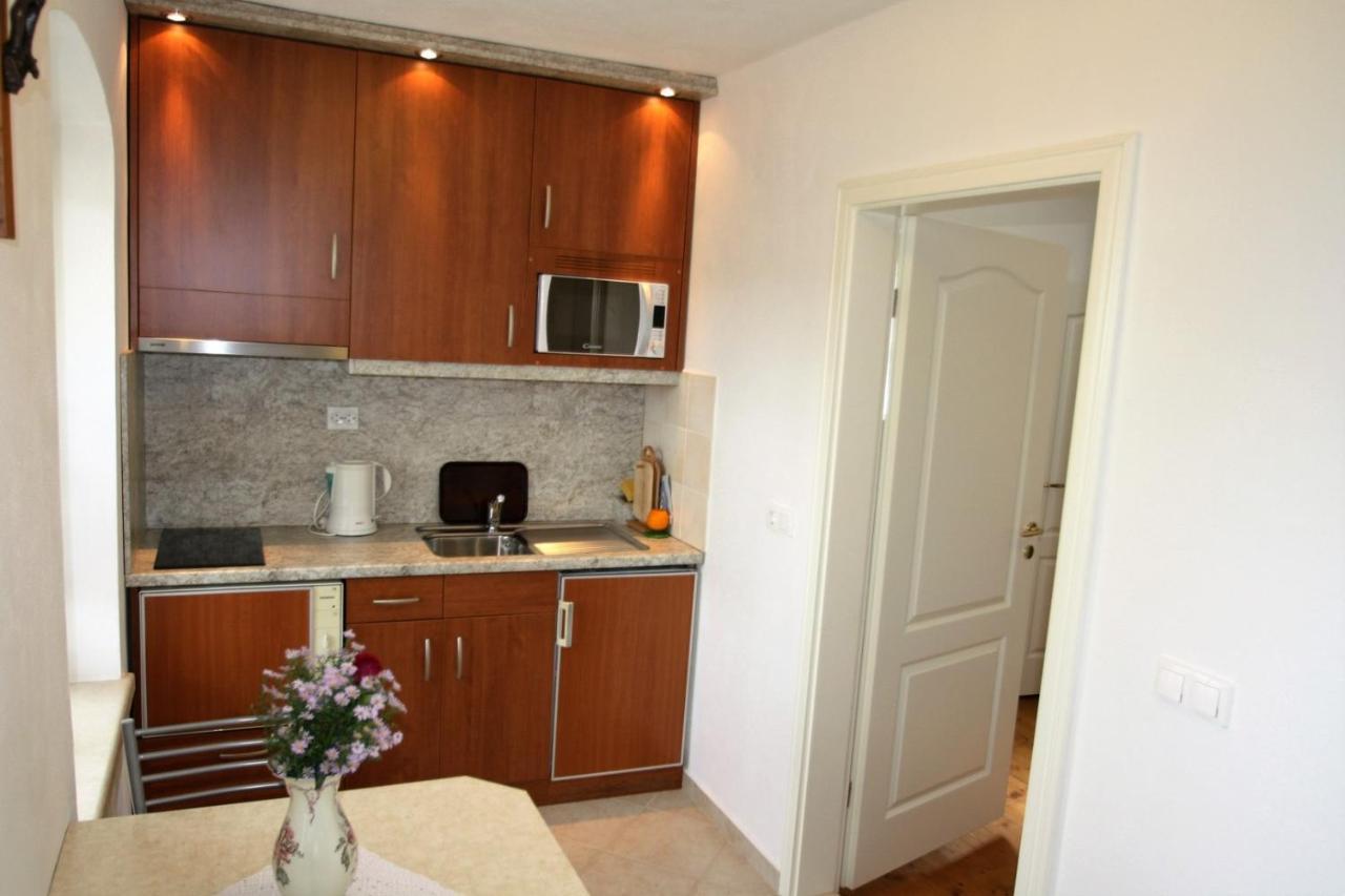 Apartment Marija Kaštelir Exterior foto